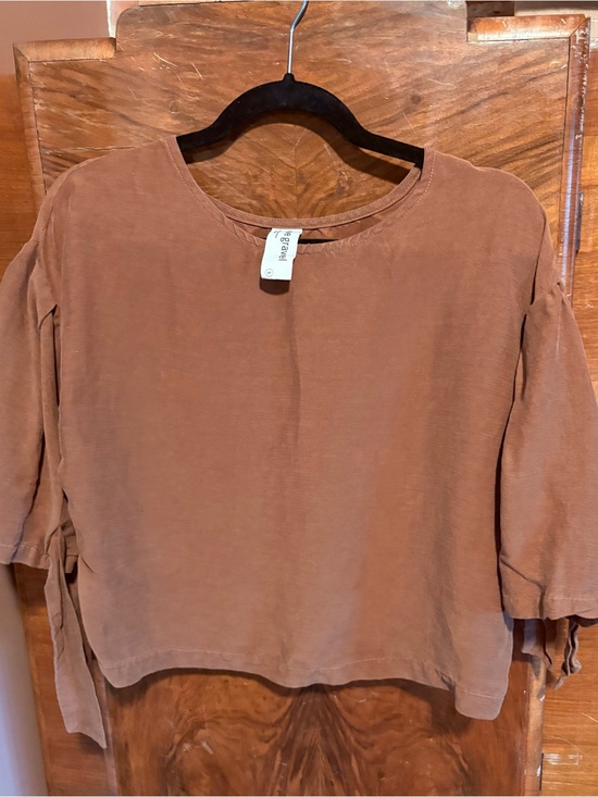 Eve Gravel Tops - Eve Gravel Brown Boxy Cropped Blouse with Sleeve Ties